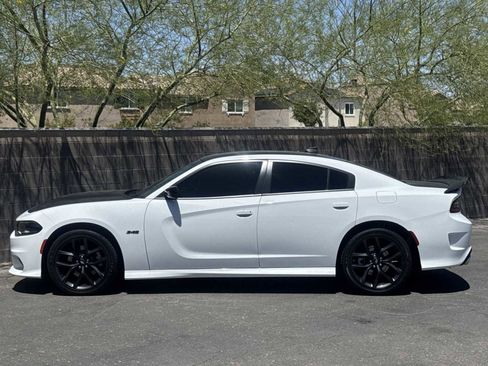 Used 2023 Dodge Charger R/T w/ Blacktop Package RWD image 5