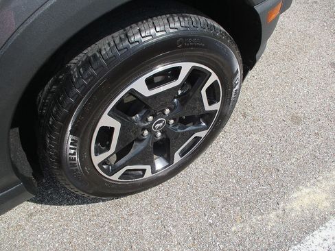 Certified 2024 Ford Bronco Sport Outer Banks w/ Tech Package AWD/4WD image 22