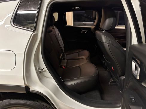 Used 2025 Jeep Compass Trailhawk w/ Trailer Tow Group image 24