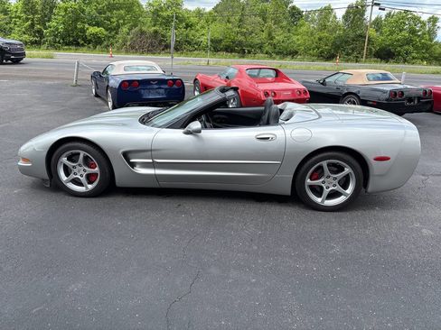 Used 2004 Chevrolet Corvette Convertible w/ Preferred Equipment Group image 6