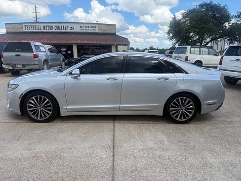 Used 2017 Lincoln MKZ Premiere FWD image 4