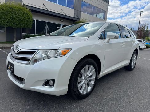 Used 2014 Toyota Venza LE w/ LE Convenience Package AWD/4WD image 4