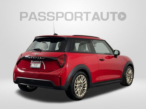 Certified 2025 MINI Cooper S image 7