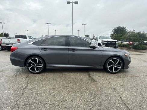 Used 2019 Honda Accord Sport image 6