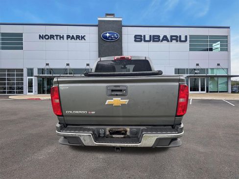 Used 2020 Chevrolet Colorado W/T w/ WT Convenience Package AWD/4WD image 4