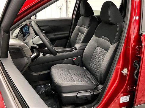 New 2026 Nissan Kicks SV FWD image 10