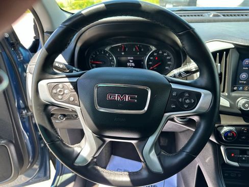 Used 2024 GMC Terrain SLT AWD/4WD image 14