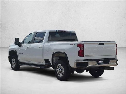 Used 2025 Chevrolet Silverado 2500 LT w/ Safety Package AWD/4WD image 8