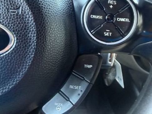 Used 2015 Kia Soul FWD image 18