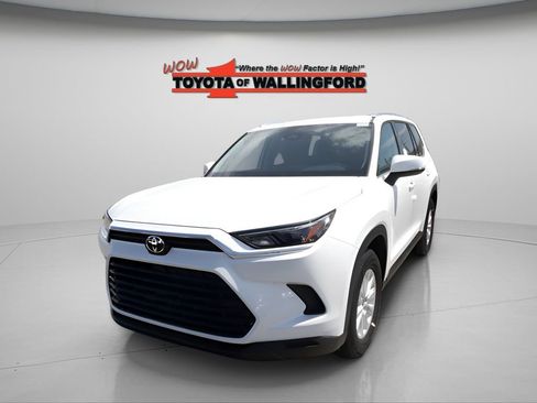 New 2026 Toyota Grand Highlander AWD image 1