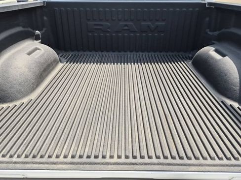 Used 2023 RAM 1500 Laramie AWD/4WD image 7