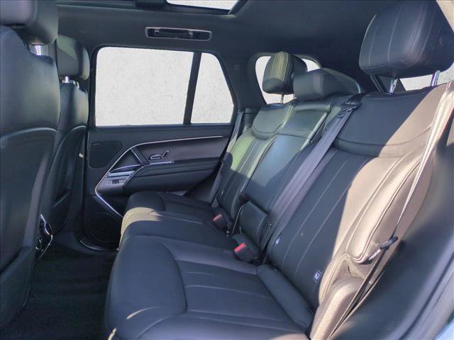 Certified 2024 Land Rover Range Rover SE AWD/4WD image 21