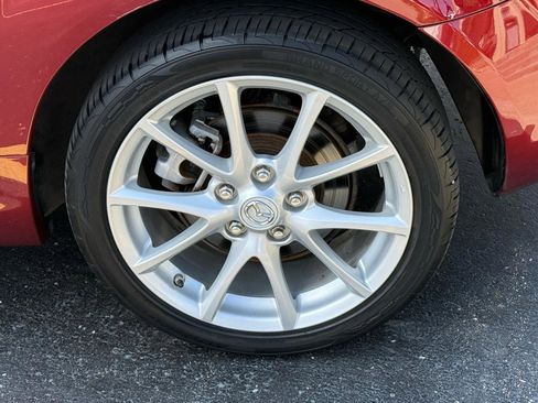Used 2009 MAZDA MX-5 Miata Grand Touring w/ Premium Pkg RWD image 10