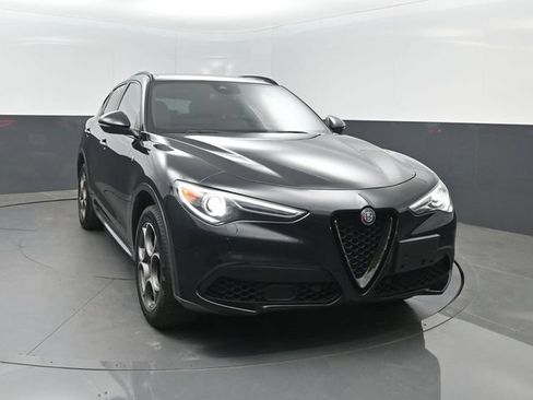Used 2023 Alfa Romeo Stelvio Ti AWD/4WD image 36