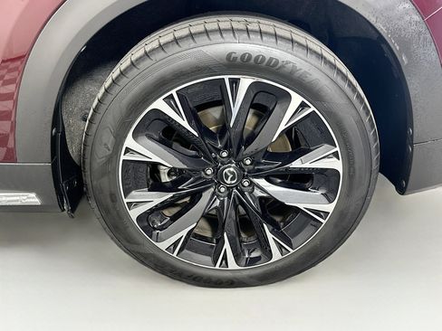 Used 2024 MAZDA CX-90 Plug-In Hybrid w/ Premium Plus AWD/4WD image 11