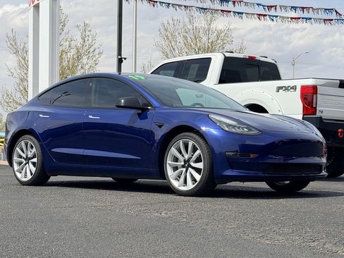 Used 2019 Tesla Model 3 Standard Range RWD image 37