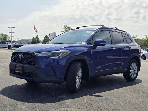 Certified 2022 Toyota Corolla Cross LE AWD/4WD image 10