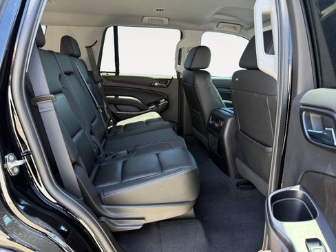 Used 2020 Chevrolet Tahoe LT w/ LT Midnight Edition RWD image 18