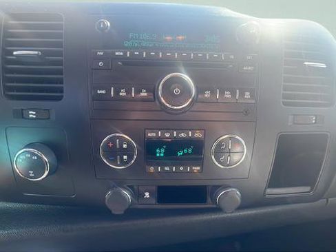 Used 2009 GMC Sierra 1500 SLE w/ Power Pack Plus AWD/4WD image 17