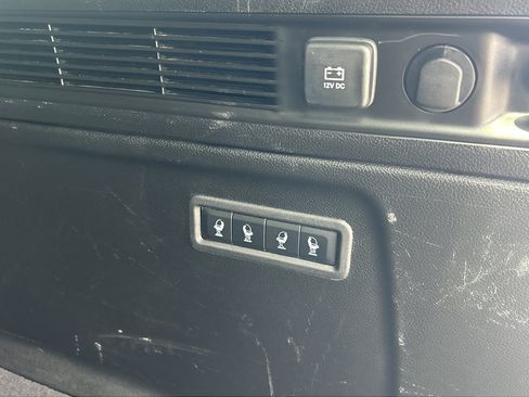 Used 2024 Jeep Wagoneer L Series II image 30