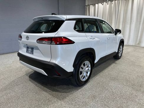 Certified 2025 Toyota Corolla Cross L FWD image 4