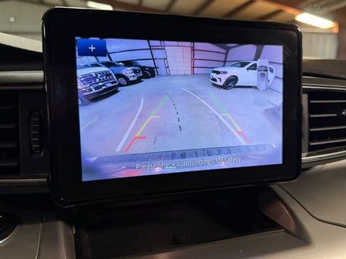 Used 2022 Ford Explorer XLT w/ Equipment Group 202A image 20