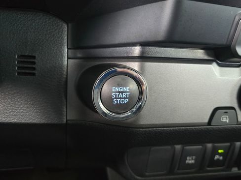 Used 2023 Toyota Tacoma TRD Sport image 13