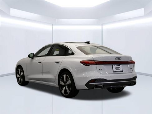 Used 2025 Audi A5 2.0T Premium Plus w/ Premium Plus AWD/4WD image 3