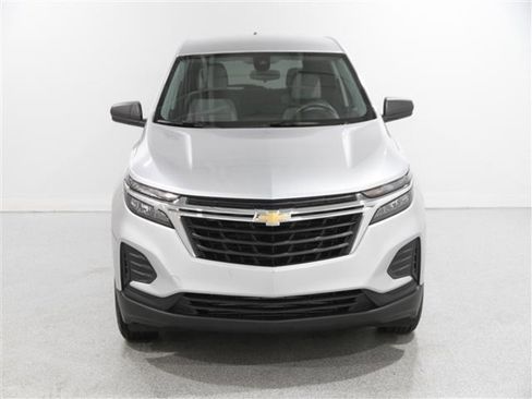 Certified 2022 Chevrolet Equinox LS w/ LS Convenience Package image 2