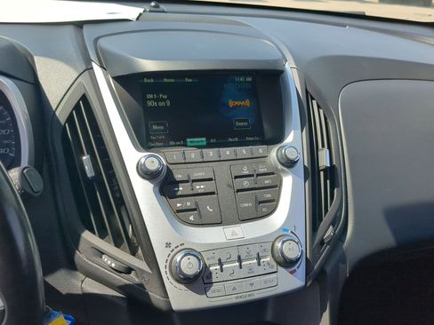 Used 2017 Chevrolet Equinox LT w/ Convenience Package image 14