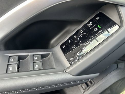 Used 2025 Audi Q5 Premium Plus w/ Premium Plus image 5