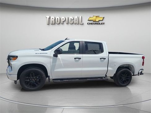 New 2026 Chevrolet Silverado 1500 Custom image 2