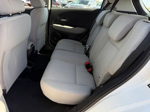 Used 2020 Honda HR-V LX image 25