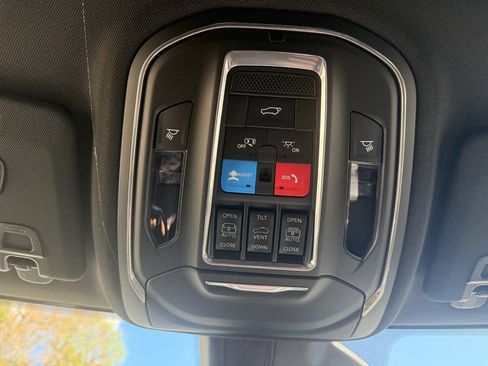 New 2026 Jeep Grand Cherokee Limited AWD/4WD image 25