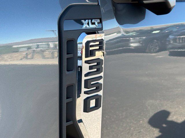 New 2026 Ford F350 XLT w/ XLT Premium Package AWD/4WD image 8