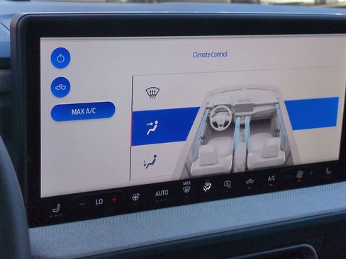 New 2025 Ford Maverick XLT w/ XLT Luxury Package image 29