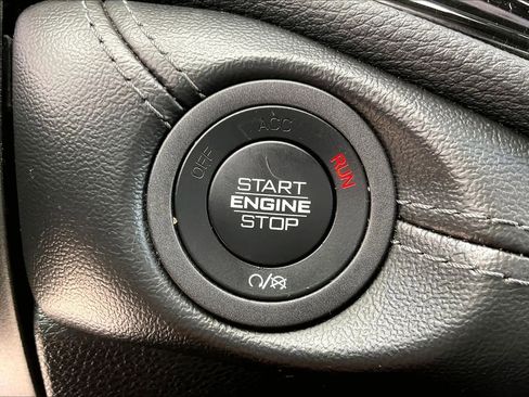 Used 2022 Dodge Durango GT RWD image 34
