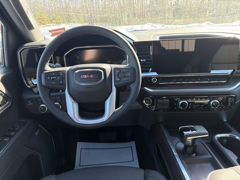 New 2026 GMC Sierra 1500 SLT w/ SLT Convenience Package image 15