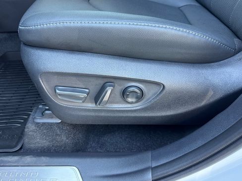Used 2026 Toyota Grand Highlander AWD Hybrid image 13