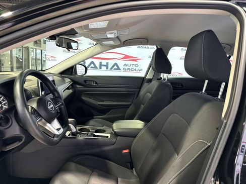 Used 2026 Nissan Altima 2.5 SV FWD image 32