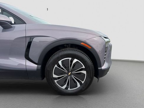 Used 2024 Chevrolet Blazer EV LT AWD/4WD image 23