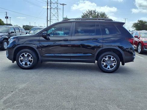 Used 2023 Honda Passport TrailSport image 22