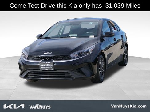 Used 2023 Kia Forte LXS w/ LXS Technology Package image 7