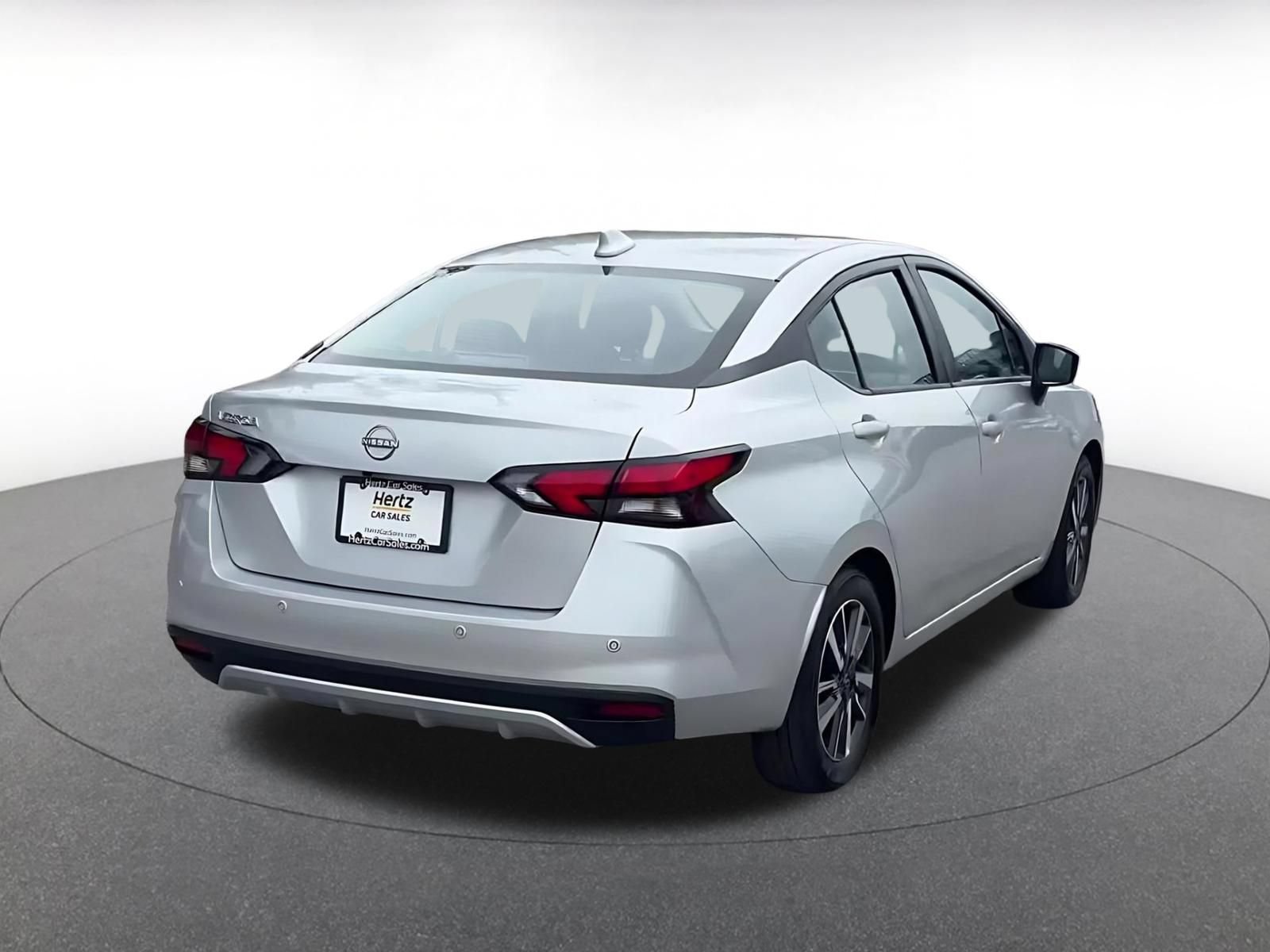 Used 2025 Nissan Versa SV FWD image 13