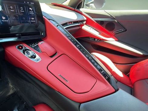 Used 2024 Chevrolet Corvette Stingray Preferred Conv w/ Stealth Interior Trim Package RWD image 13