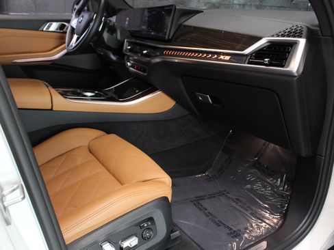Used 2024 BMW X5 sDrive40i w/ Premium Package image 46