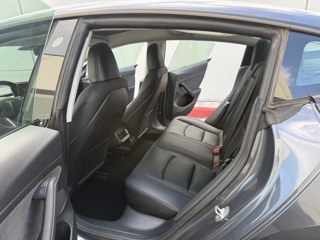 Used 2023 Tesla Model 3 Standard Range RWD image 15