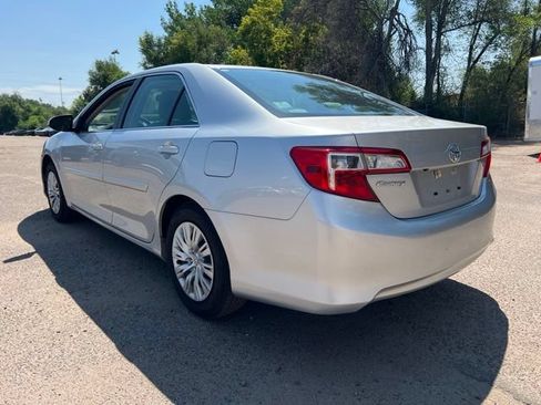 Used 2014 Toyota Camry LE FWD image 3