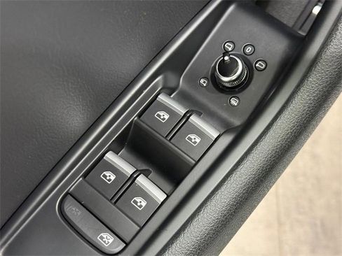 Used 2017 Audi A4 2.0T Premium Plus w/ Premium Plus Package image 20