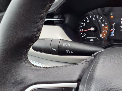 Used 2025 Jeep Compass Limited AWD/4WD image 17